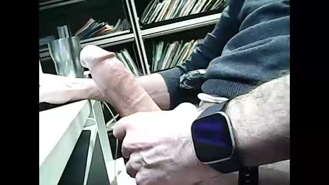 Snapshot of 01quebecboy69 chatting on 01.06.25 01quebecboy69 online show from 01.06.25