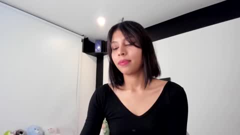 Snapshot of 0amy1 chatting on 11.16.25 amy online show from 11.16.25