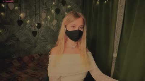 Snapshot of 0ophelia chatting on 03.02.26 0ophelia online show from 03.02.26