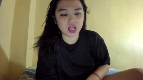 Snapshot of 0wwlo0k chatting on 02.09.25 0wwlo0k online show from 02.09.25