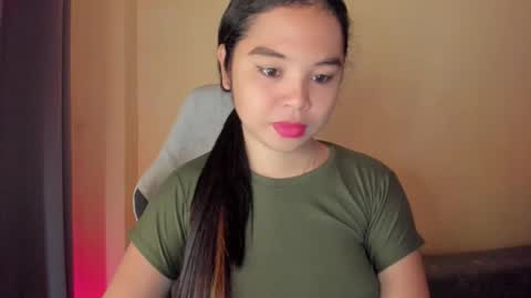 Snapshot of 0wwlo0k chatting on 10.06.25 0wwlo0k online show from 10.06.25