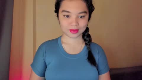 Snapshot of 0wwlo0k chatting on 11.16.25 0wwlo0k online show from 11.16.25