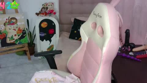 111lucygrim111 online show from 09.11.25