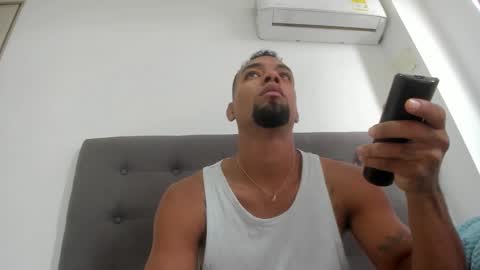 Snapshot of 11inchesblackcock chatting on 12.04.25 cuteboybiigcock online show from 12.04.25