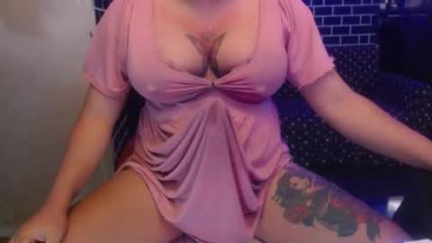  i am trixie im Your Selfsucking Mistress  online show from 01.14.26