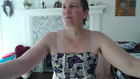 Aurora Willows online show from 05.16.26