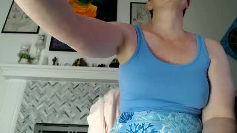 Aurora Willows online show from 05.24.26
