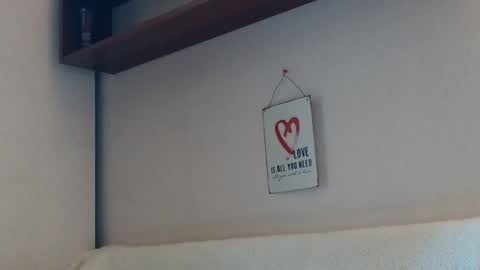 12ennie online show from 10.08.25