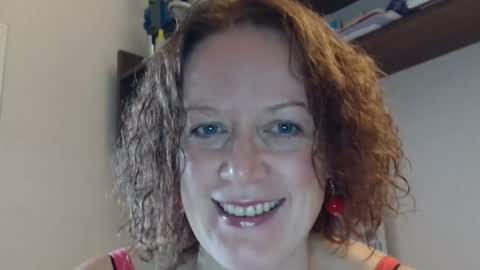 12ennie online show from 10.10.25