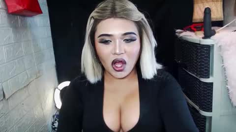 Snapshot of 12inchsexyanacodats chatting on 03.26.26 sexy kia online show from 03.26.26