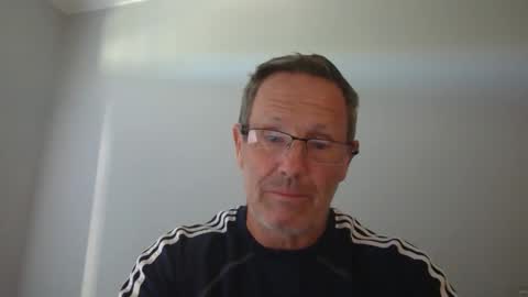 Snapshot of 13glanmorfa chatting on 10.31.25 13glanmorfa online show from 10.31.25