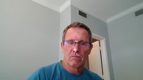 Snapshot of 13glanmorfa chatting on 11.10.25 13glanmorfa online show from 11.10.25