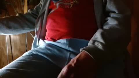 Snapshot of 13xxx20 chatting on 11.28.25 Absentee online show from 11.28.25