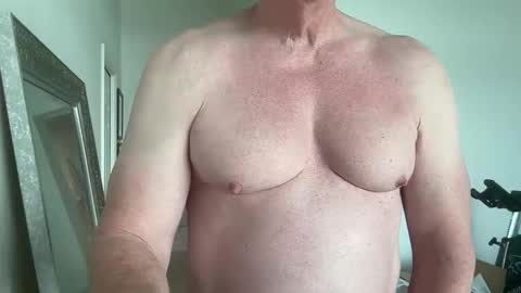 Snapshot of 1800fun2 chatting on 01.14.26 1800fun2 online show from 01.14.26