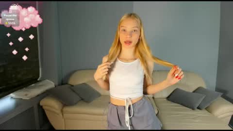 Kira online show from 11.10.25