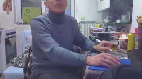 Snapshot of 1973man chatting on 12.14.25 1973man online show from 12.14.25