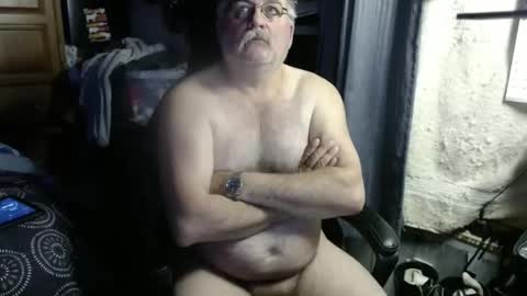 Snapshot of 1dusty60 chatting on 12.30.24 1dusty60 online show from 12.30.24