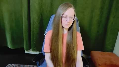 Snapshot of 1goldilocks chatting on 02.28.26 online show from 02.28.26