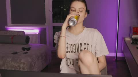 Lily 3 online show from 05.21.26