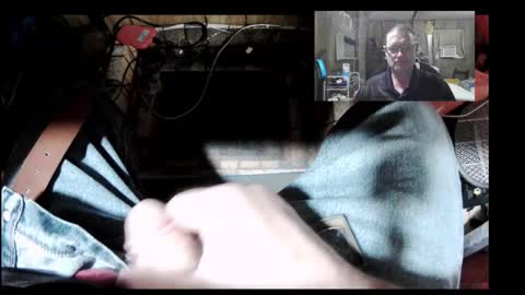 Snapshot of 1isallineed chatting on 10.29.25 Pussy Slayer online show from 10.29.25