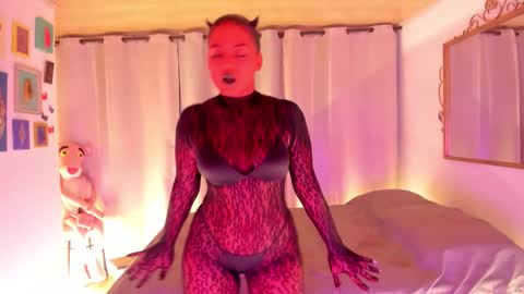 laiaa rivas online show from 10.26.25