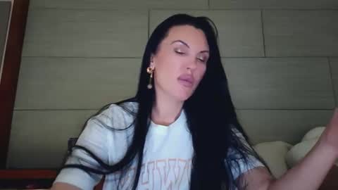 Onna online show from 02.22.26