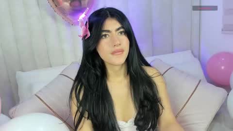 Snapshot of 1m_emily chatting on 10.30.25 . online show from 10.30.25