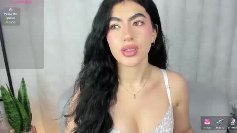 Snapshot of 1m_emily chatting on 11.27.25 . online show from 11.27.25