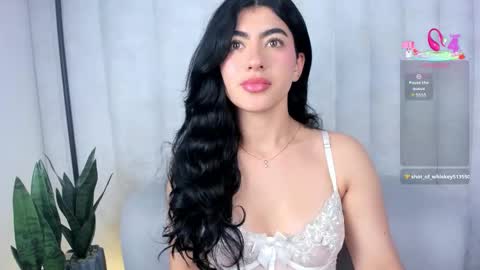 Snapshot of 1m_emily chatting on 12.19.25 . online show from 12.19.25