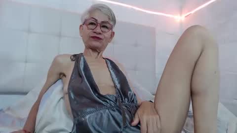 Snapshot of 1miss_monserrate chatting on 03.10.25 Miss Monserrate online show from 03.10.25