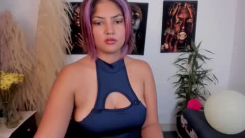 Snapshot of 1wayra chatting on 11.27.25 1wayra online show from 11.27.25