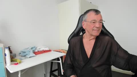 Henk online show from 03.13.26