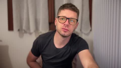 Snapshot of 2017ssseeexxx chatting on 01.15.25 Romano online show from 01.15.25