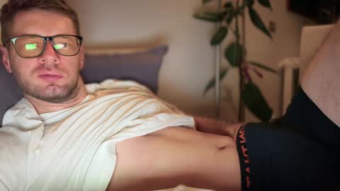 Snapshot of 2017ssseeexxx chatting on 01.22.25 Romano online show from 01.22.25