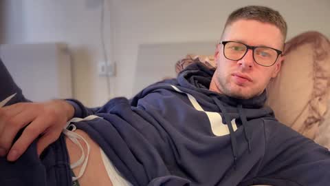 Snapshot of 2017ssseeexxx chatting on 02.05.25 Romano online show from 02.05.25