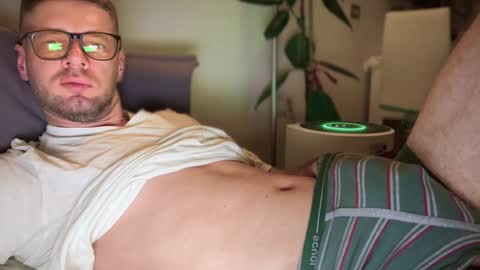 Snapshot of 2017ssseeexxx chatting on 02.05.25 Romano online show from 02.05.25