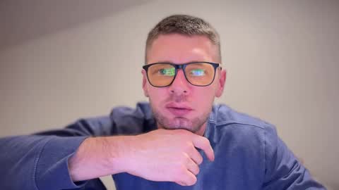 Snapshot of 2017ssseeexxx chatting on 02.28.25 Romano online show from 02.28.25