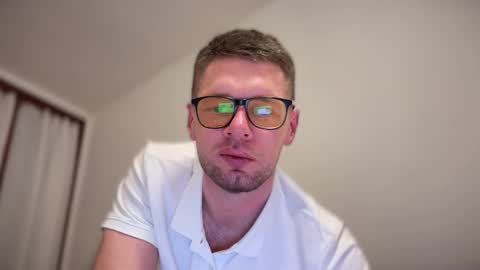 Snapshot of 2017ssseeexxx chatting on 03.06.25 Romano online show from 03.06.25