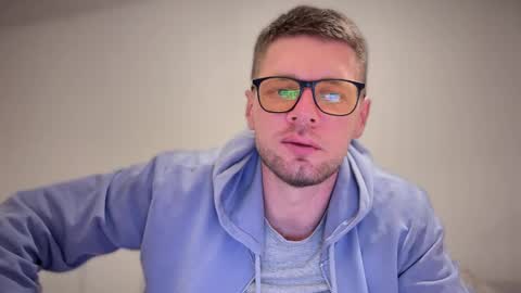 Snapshot of 2017ssseeexxx chatting on 03.08.25 Romano online show from 03.08.25