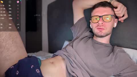 Snapshot of 2017ssseeexxx chatting on 11.18.25 Romano online show from 11.18.25