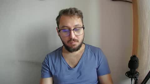 Snapshot of 21jus chatting on 11.16.25 21jus online show from 11.16.25