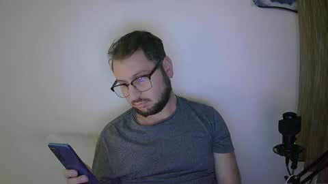 Snapshot of 21jus chatting on 12.01.25 21jus online show from 12.01.25