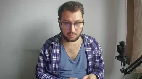 Snapshot of 21jus chatting on 12.03.25 21jus online show from 12.03.25