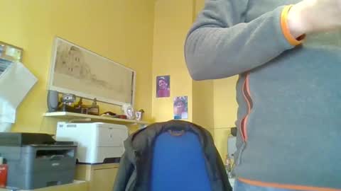 22esserre online show from 12.18.24