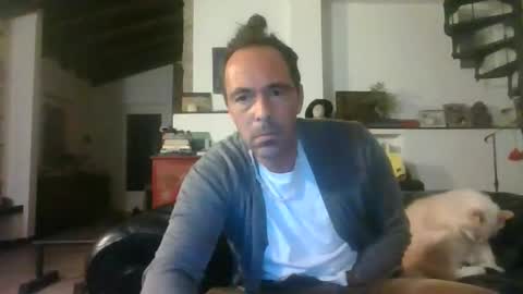 Snapshot of 27lv27 chatting on 10.20.25 27lv27 online show from 10.20.25