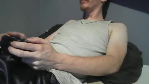 Snapshot of 2big2hype chatting on 09.22.25 cheif online show from 09.22.25