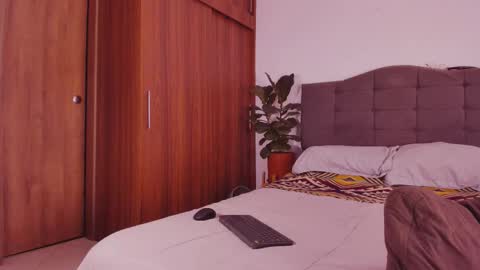 Snapshot of 2gays_1straight chatting on 10.22.25 David and Yoel online show from 10.22.25