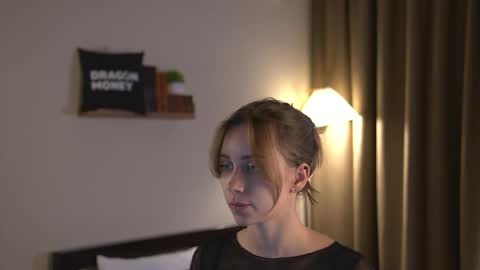 Elley  online show from 02.16.26