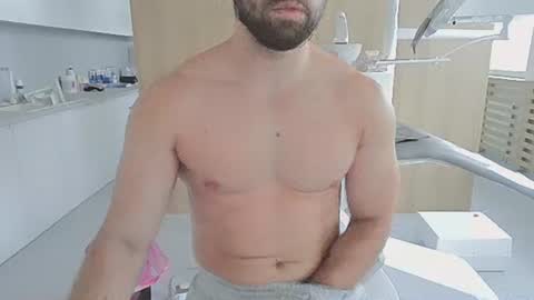 2hot2furious online show from 09.28.25