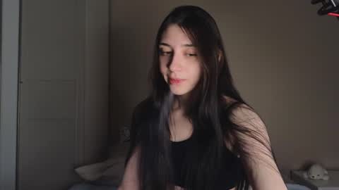 Snapshot of 2insensitive chatting on 02.22.25 Lina free control in pvt online show from 02.22.25